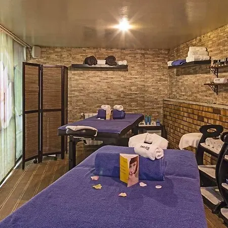 Hotel La Lune De - & 3*